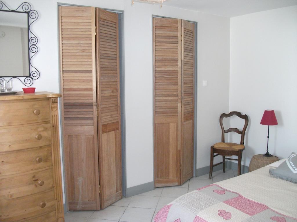 Bed and Breakfast La Clef Du Four Plesder Екстер'єр фото